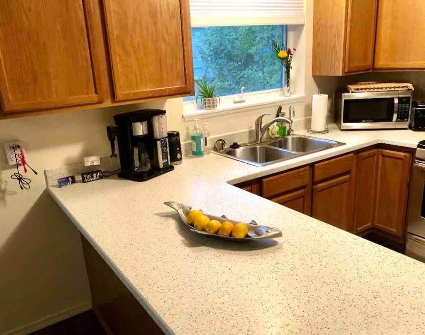 Coastal Place - Best Location In Downtown! Anchorage Extérieur photo