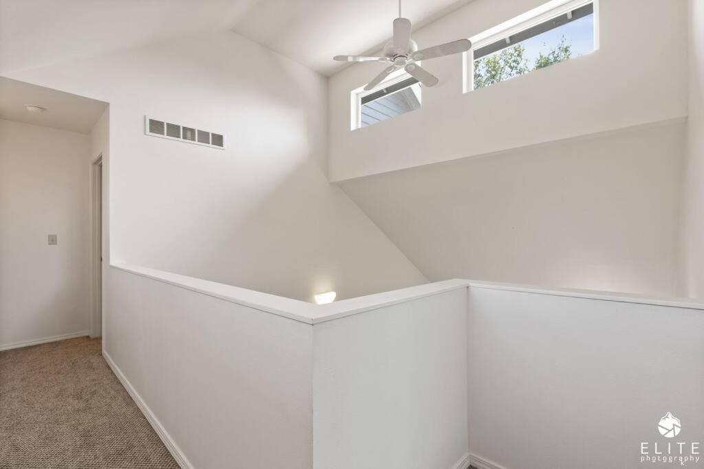 Coastal Place - Best Location In Downtown! Anchorage Extérieur photo