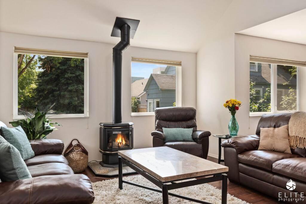 Coastal Place - Best Location In Downtown! Anchorage Extérieur photo